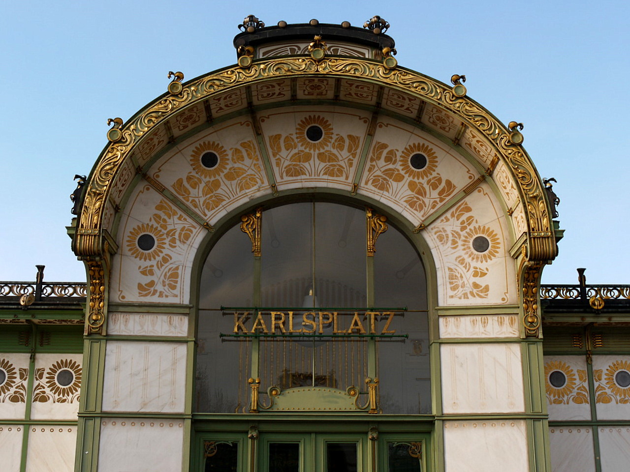 Symbols of the Vienna